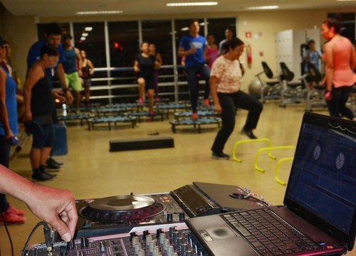 Programação especial com Dj na Academia Sesc Centro