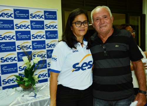 Entrega de uniformes EJA