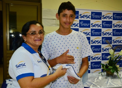 Entrega de uniformes EJA