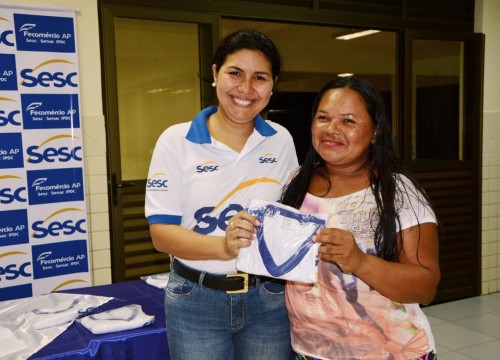 Entrega de uniformes EJA