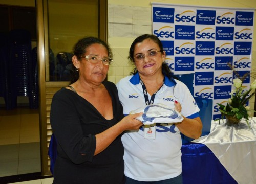 Entrega de uniformes EJA