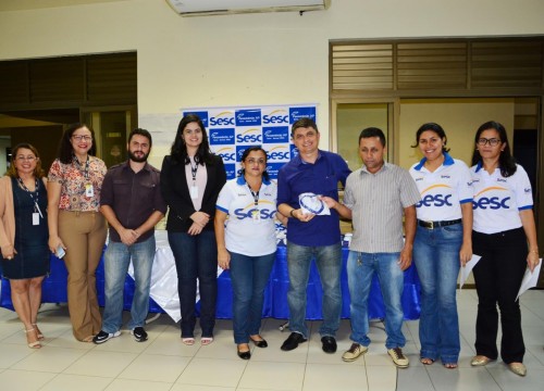 Entrega de uniformes EJA