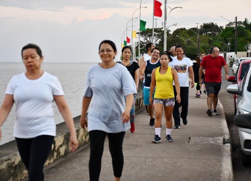 Caminhada monitorada pela orla