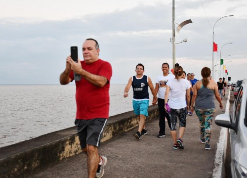 Caminhada monitorada pela orla