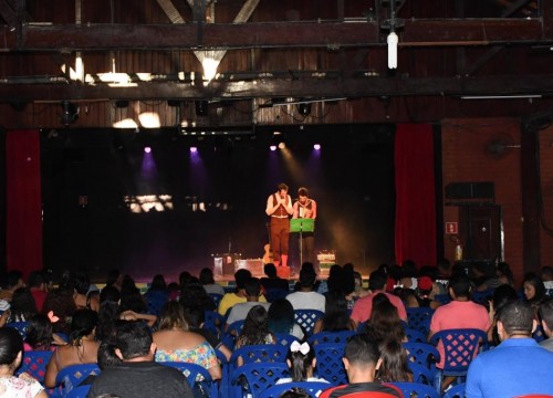 Palco Giratório - Espetáculo de Circo "Concerto em Ri Maior"