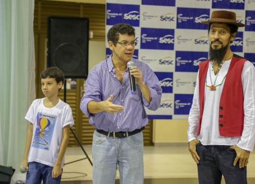 Vernissage e Noite de Autógrafos
