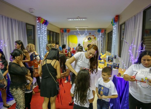Vernissage e Noite de Autógrafos