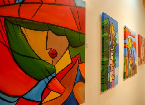 Vernissage da Exposição: "Feito com o Defeito" e Entrega de Certificados do Curso de Artes Visuais - PCG