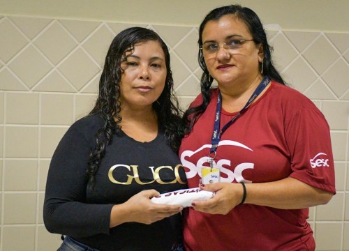 Entrega dos óculos do Projeto Ver para Aprender 