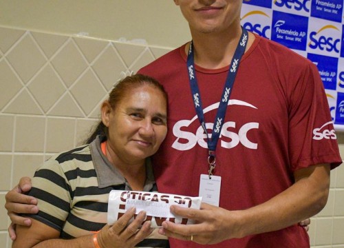 Entrega dos óculos do Projeto Ver para Aprender 
