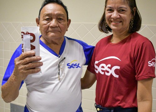 Entrega dos óculos do Projeto Ver para Aprender 