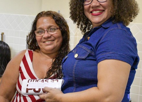 Entrega dos óculos do Projeto Ver para Aprender 