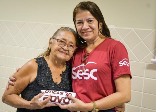 Entrega dos óculos do Projeto Ver para Aprender 