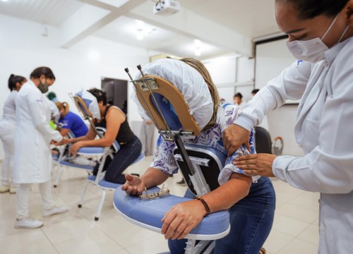 Massagem Relaxante aos funcionários do Sesc Amapá - Parceria com Senac