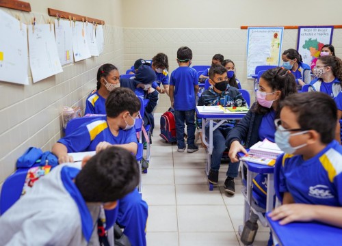 Projeto Cuidar e Adotar em um ato de Amor