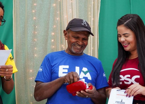 Entrega dos Óculos do Projeto Ver com Saúde - Laranjal do Jari