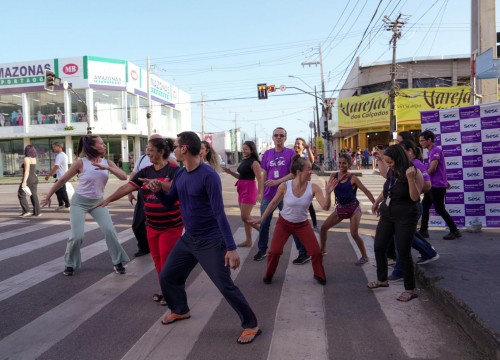 Palco Giratório - Espetáculo Desvio com Muovere Cia. de Dança