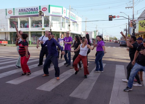 Palco Giratório - Espetáculo Desvio com Muovere Cia. de Dança