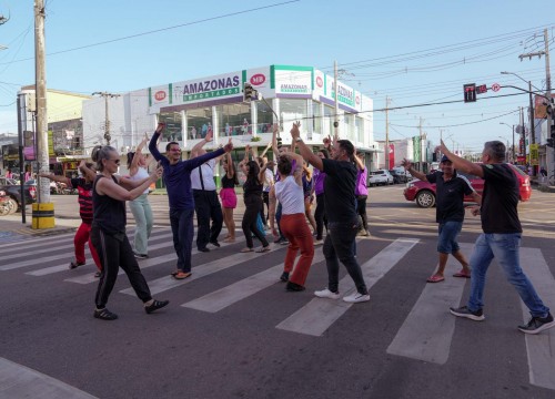 Palco Giratório - Espetáculo Desvio com Muovere Cia. de Dança