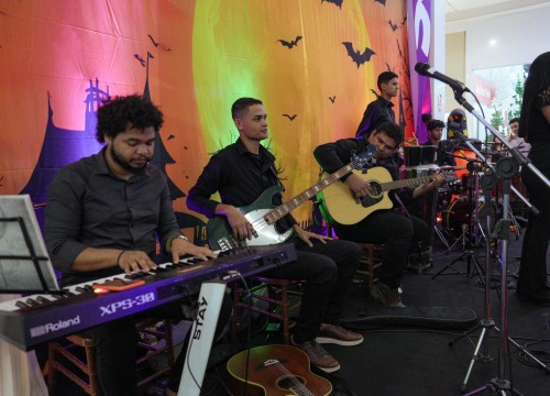 Sesc Partituras com Elizeu Costa e Orquestra Tarumã
