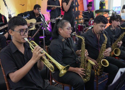 Sesc Partituras com Elizeu Costa e Orquestra Tarumã