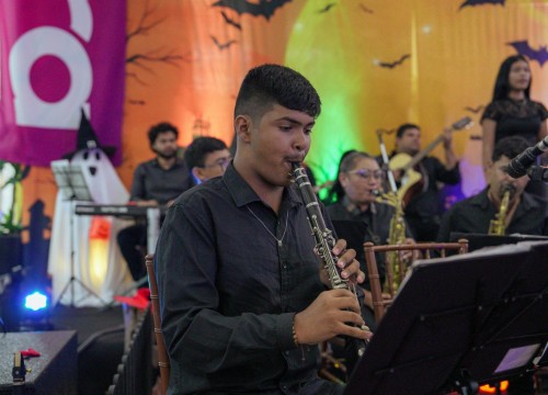 Sesc Partituras com Elizeu Costa e Orquestra Tarumã