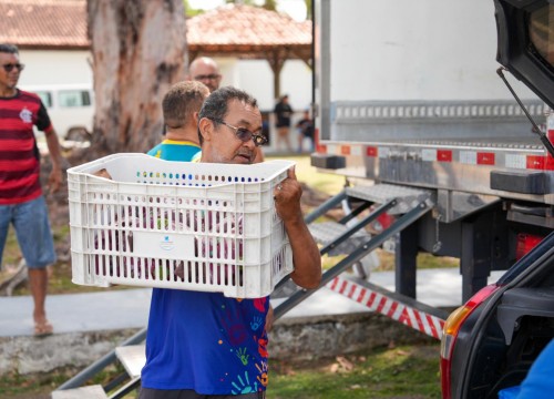 Doação de Bio Açaí pela Conab