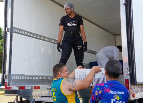 Doação de Bio Açaí pela Conab
