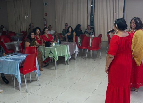 Mulheres em cena 