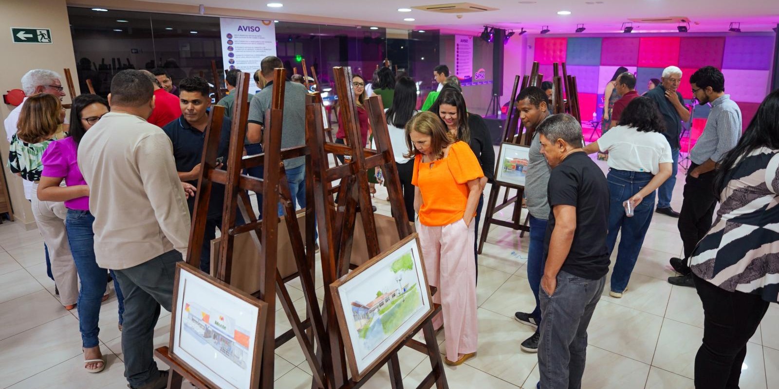Exposição no Sesc Centro retrata pontos comerciais de Macapá