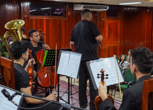 Concertos Sesc Partituras - Maik dos Santos, Orquestra Prelúdio e Alunos e Professores da UEAP