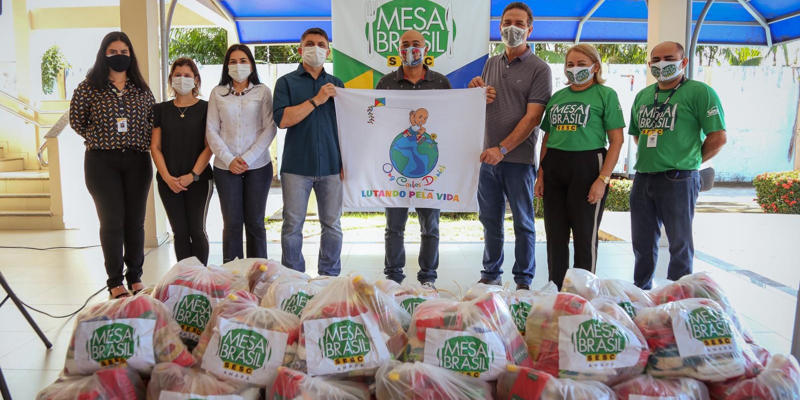 Mesa Brasil Sesc em parceria com Lucas Barreto entrega mais de cinco mil cestas básicas Mesa Brasil Sesc em parceria com Lucas Barreto entrega mais de cinco mil cestas básicas