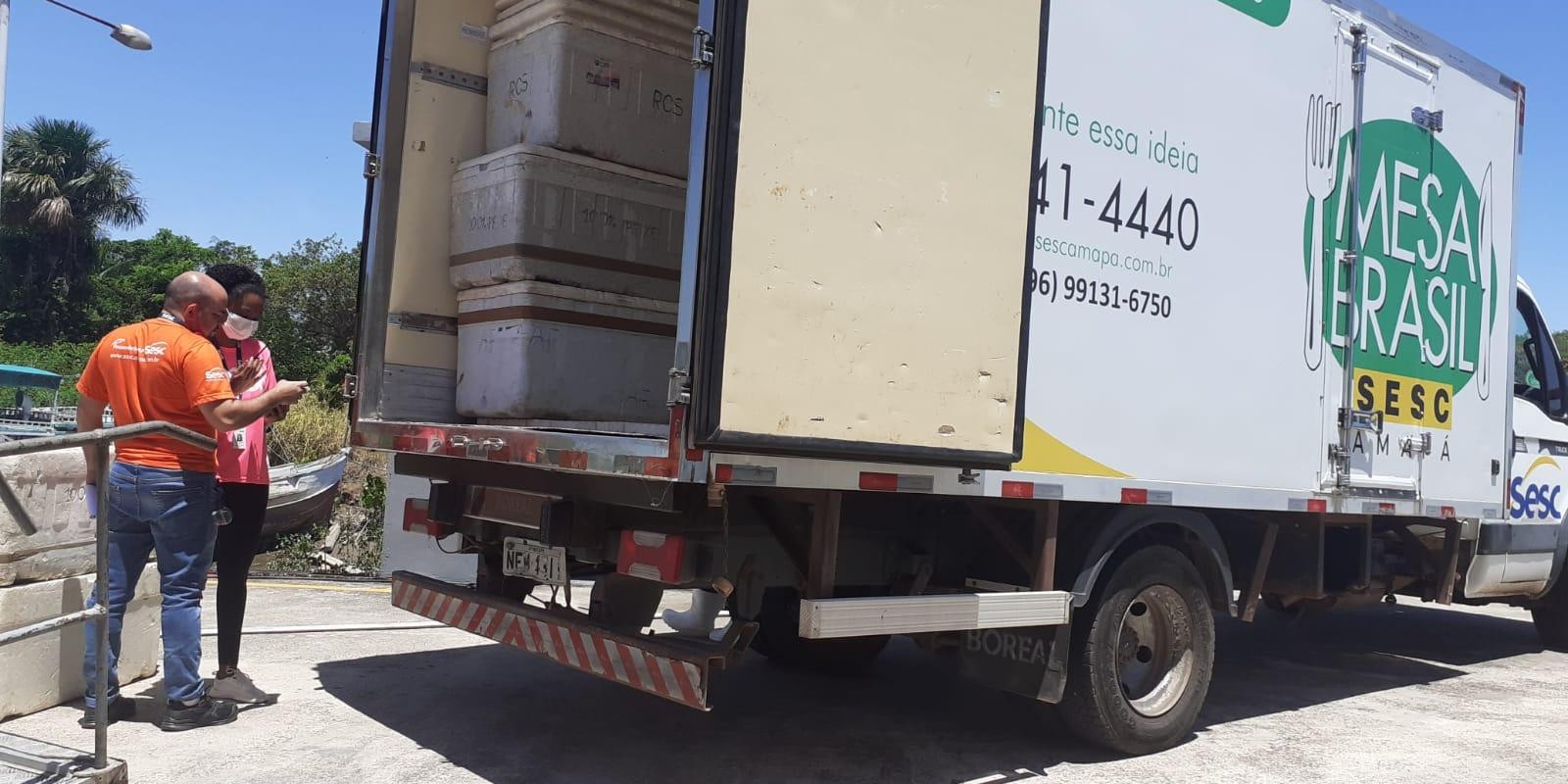Mesa Brasil recebe nove toneladas de pescado apreendido pelo Ibama Mesa Brasil recebe nove toneladas de pescado apreendido pelo Ibama