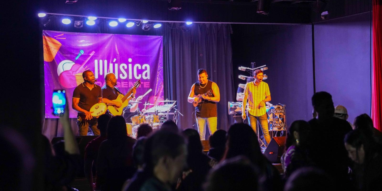 Projeto Música da Gente terá o grupo de pagode Os Moreiras no Sesc Araxá nesta sexta-feira (18) Projeto Música da Gente terá o grupo de pagode Os Moreiras no Sesc Araxá nesta sexta-feira (18)